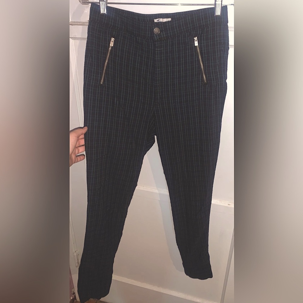 Hollister Pants Ultra High Rise with Zipper Pockets: blue and green